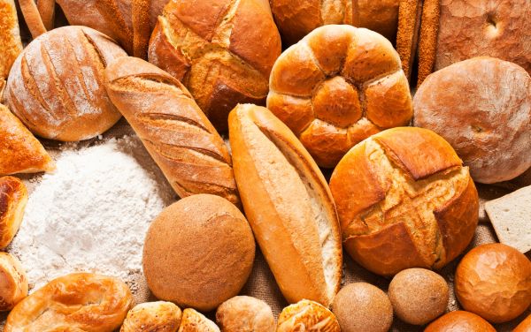 Bánh mì cũng là loại thực phẩm không nên bảo quản trong tủ lạnh bạn cần nhớ