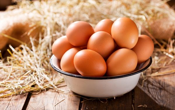 Trứng là thực phẩm giàu calo, protein, chất béo tốt và vitamin D