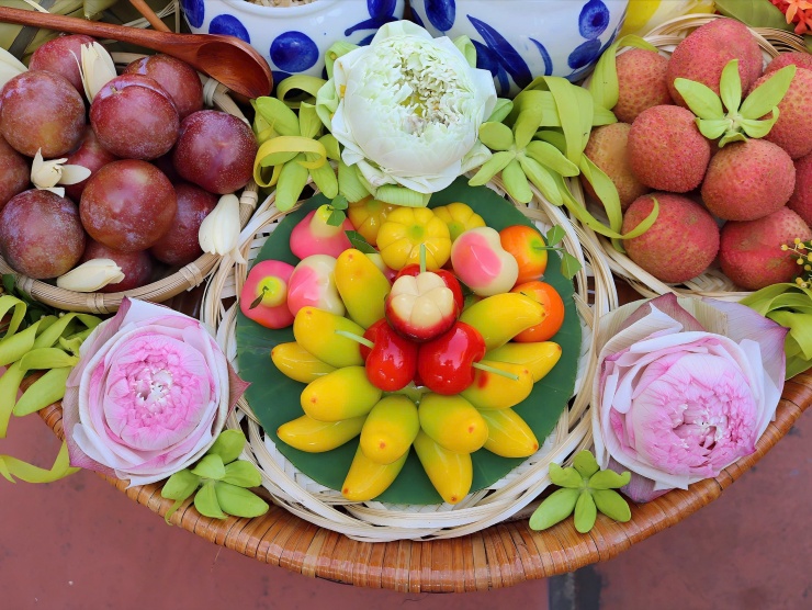 Khám Phá Mâm Cúng Tết Đoan Ngọ Đầy Nghệ Thuật Của Một Người Mẹ Hà Nội