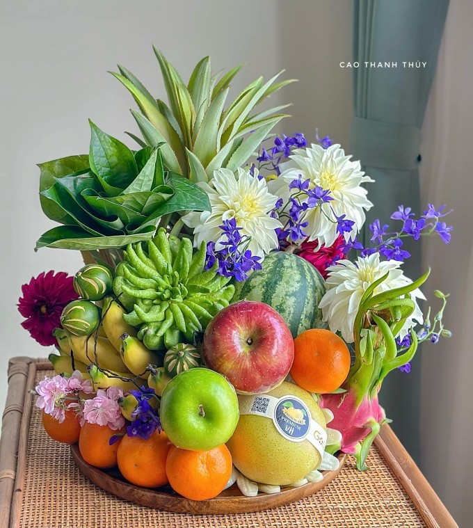 Có nên thắp hương với quả xanh hay quả chín?