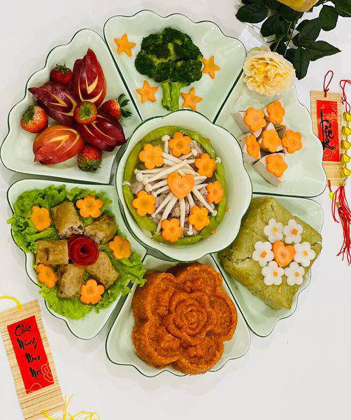 Người vợ NSND Công Lý chuẩn bị mâm cúng ông Táo đầy tâm huyết, cầu chúc bình an cho gia đình