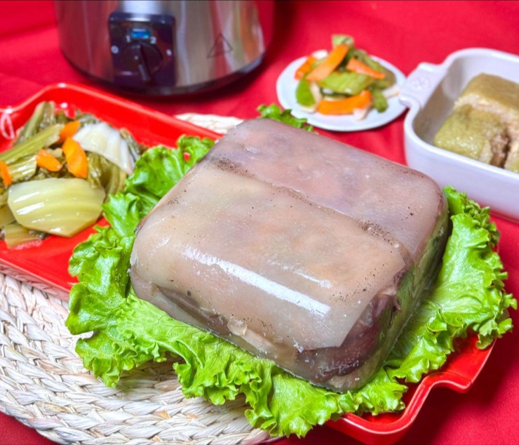 Bí quyết chế biến thịt đông mềm mịn, không ngấy cho ngày Tết thêm trọn vẹn