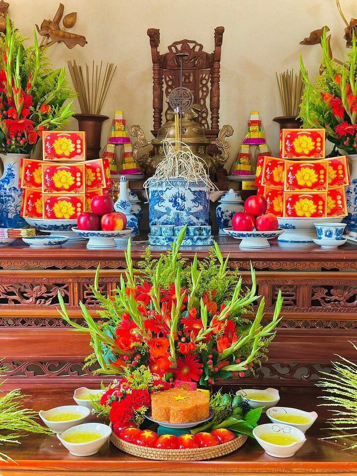 Nhật ký 365 ngày của mẹ đảm Hà Nội với những mâm lễ cúng gây ấn tượng