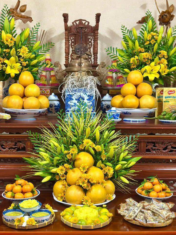 Nhật ký 365 ngày của mẹ đảm Hà Nội với những mâm lễ cúng gây ấn tượng