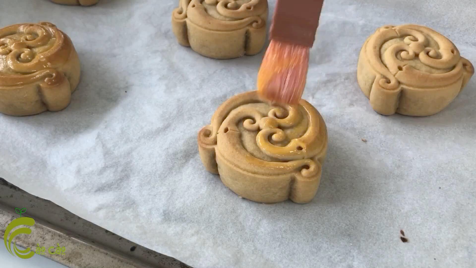 Bánh trung thu nhân cốm: Hương vị truyền thống không thể thiếu