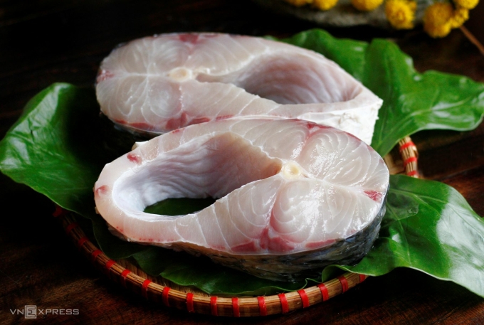 Có nên rửa thịt và cá trước khi chế biến?