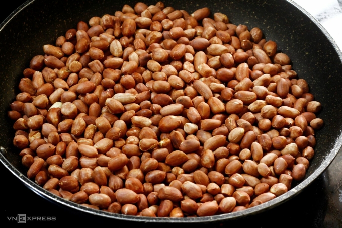 Các bước để có lạc rang giòn lâu