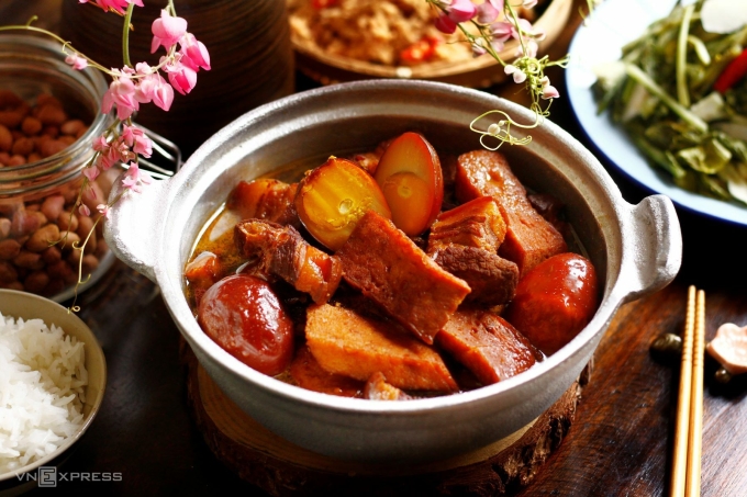 Những Món Ăn Dễ Dàng Tích Trữ Cho Mùa Mưa Bão