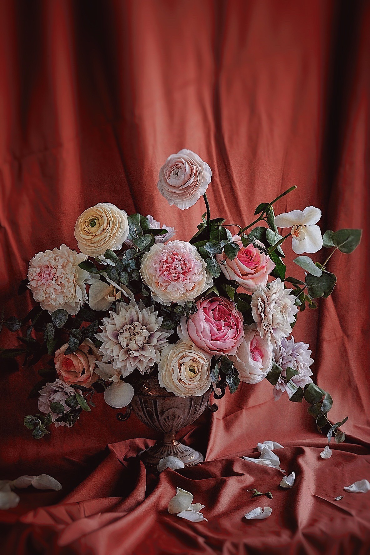 Khám Phá Nghệ Thuật Làm Bánh Với Những Bông Hoa Ăn Được