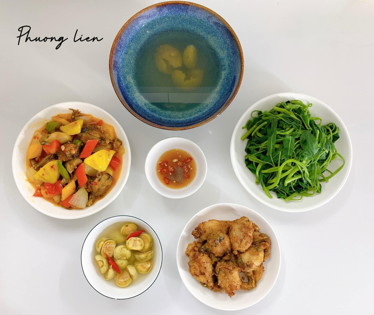 Mẹo làm giá đỗ từ hộp sữa và những mâm cơm đẹp mắt